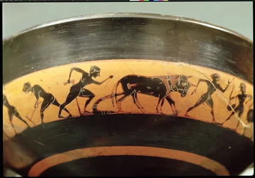 Attic black-figure cup depicting workers in a field, from Athens (detail)